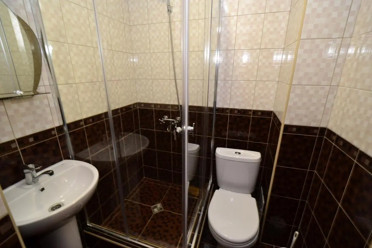 Витязево: Guest House Alesha