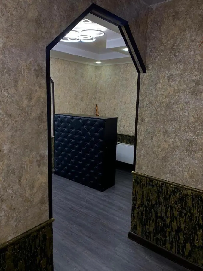 Коммунарка: Hotel Buta
