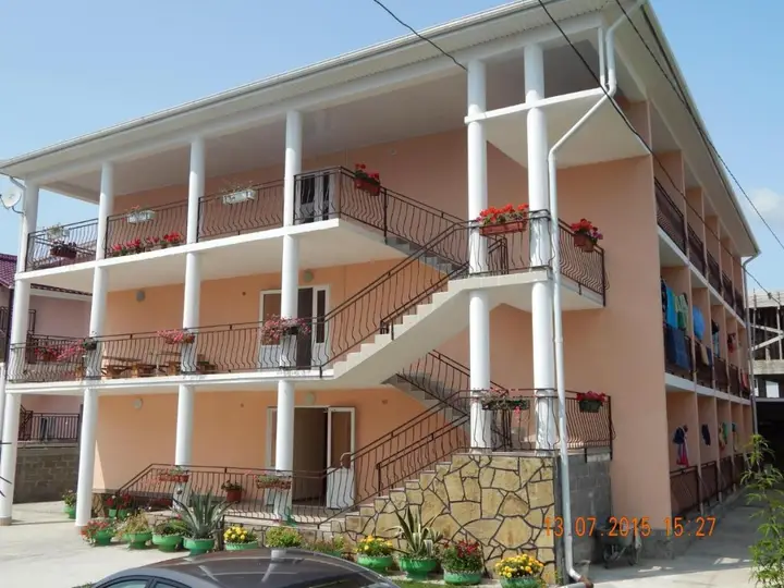 Сочи: Guest House Emiliya