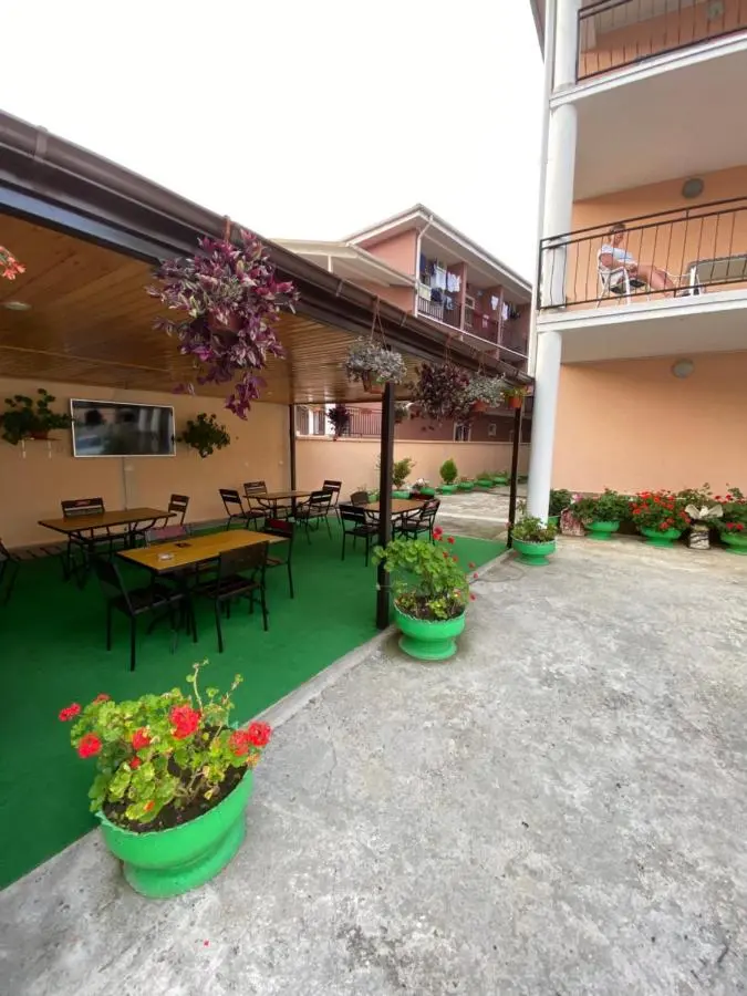 Сочи: Guest House Emiliya