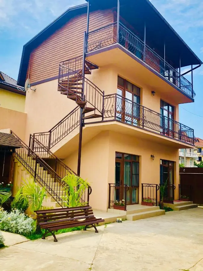 Лазаревское: Guesthouse na Evcaliptovoy