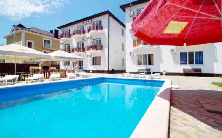Витязево: More y Nas Guest House