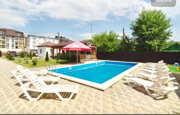 Витязево: More y Nas Guest House