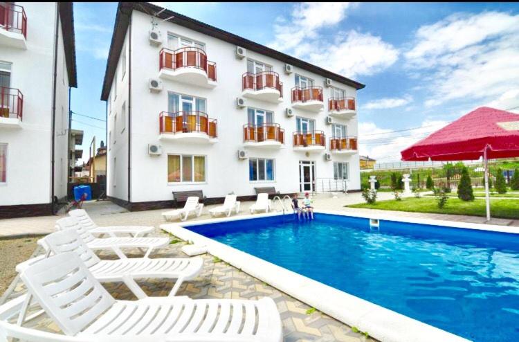Витязево: More y Nas Guest House