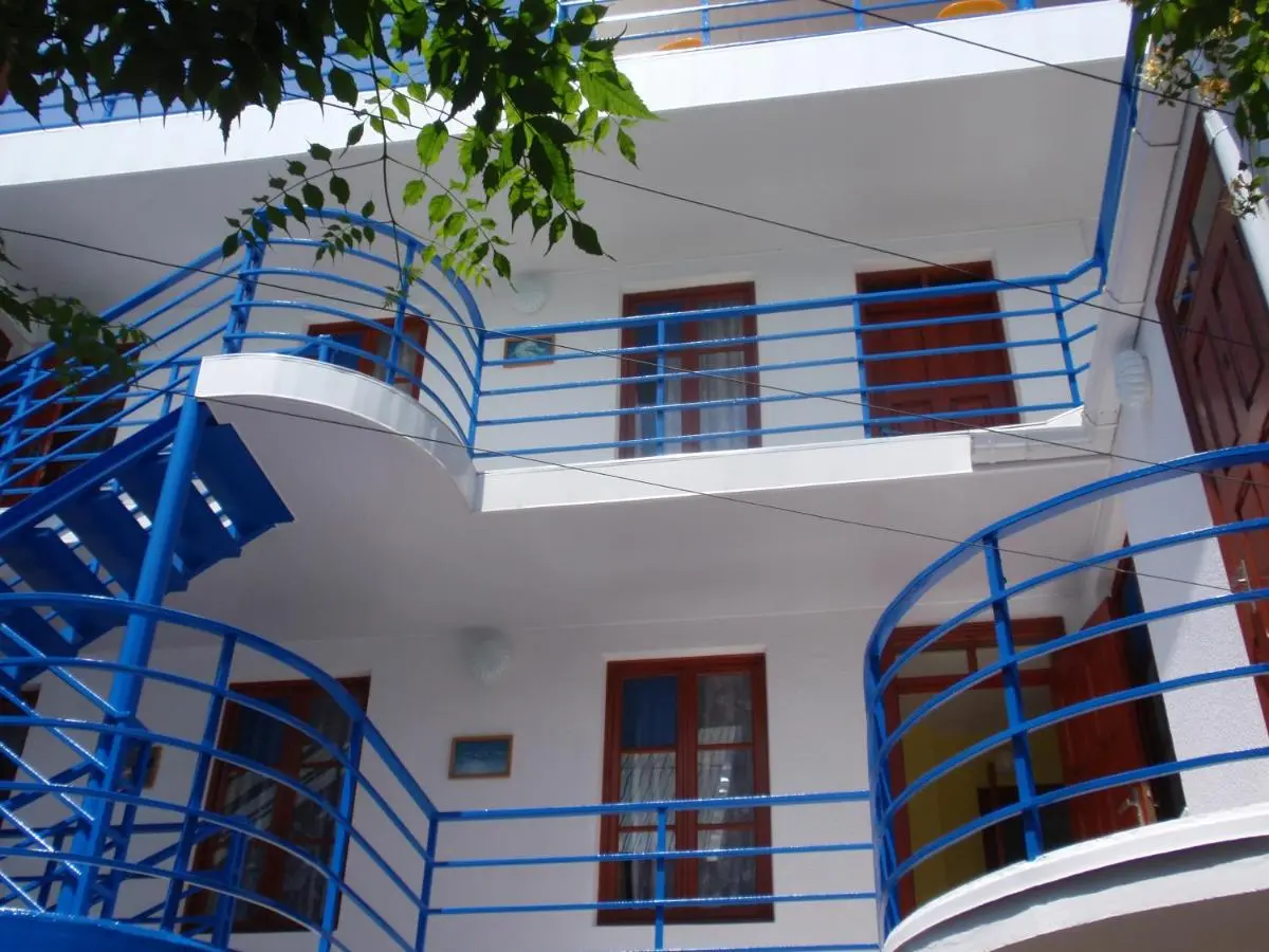 Витязево: Mini-Hotel Moryachok