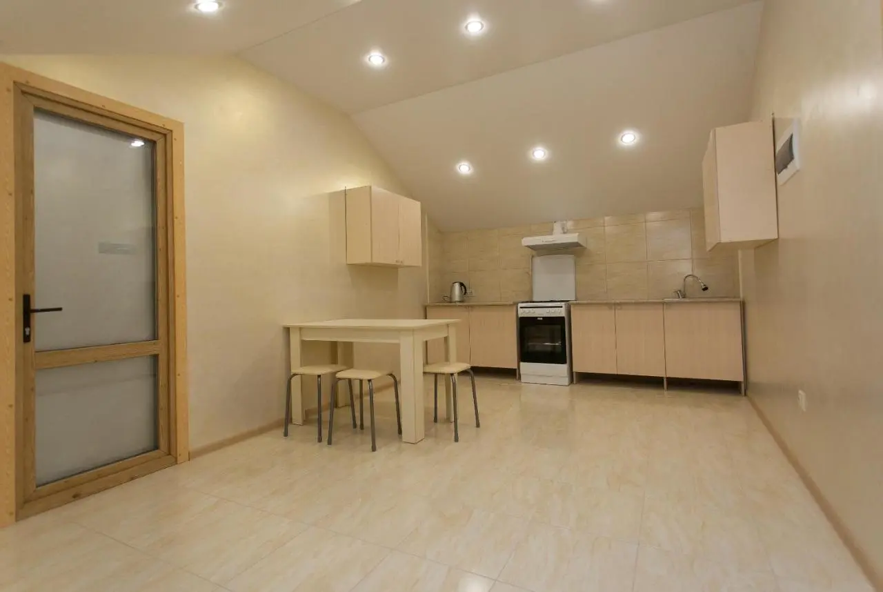 Витязево: MANSARDA Guest House