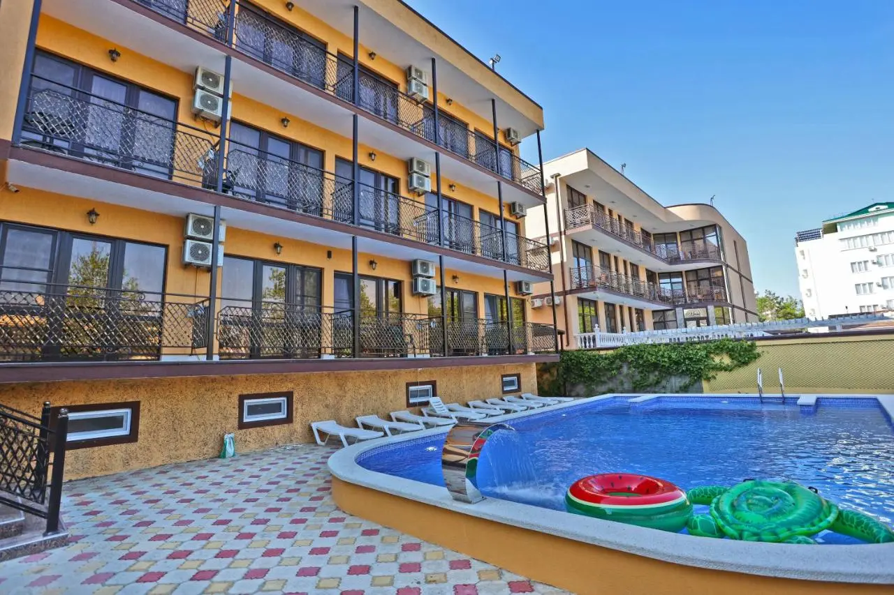 Анапа: Guest House Grand Eliza