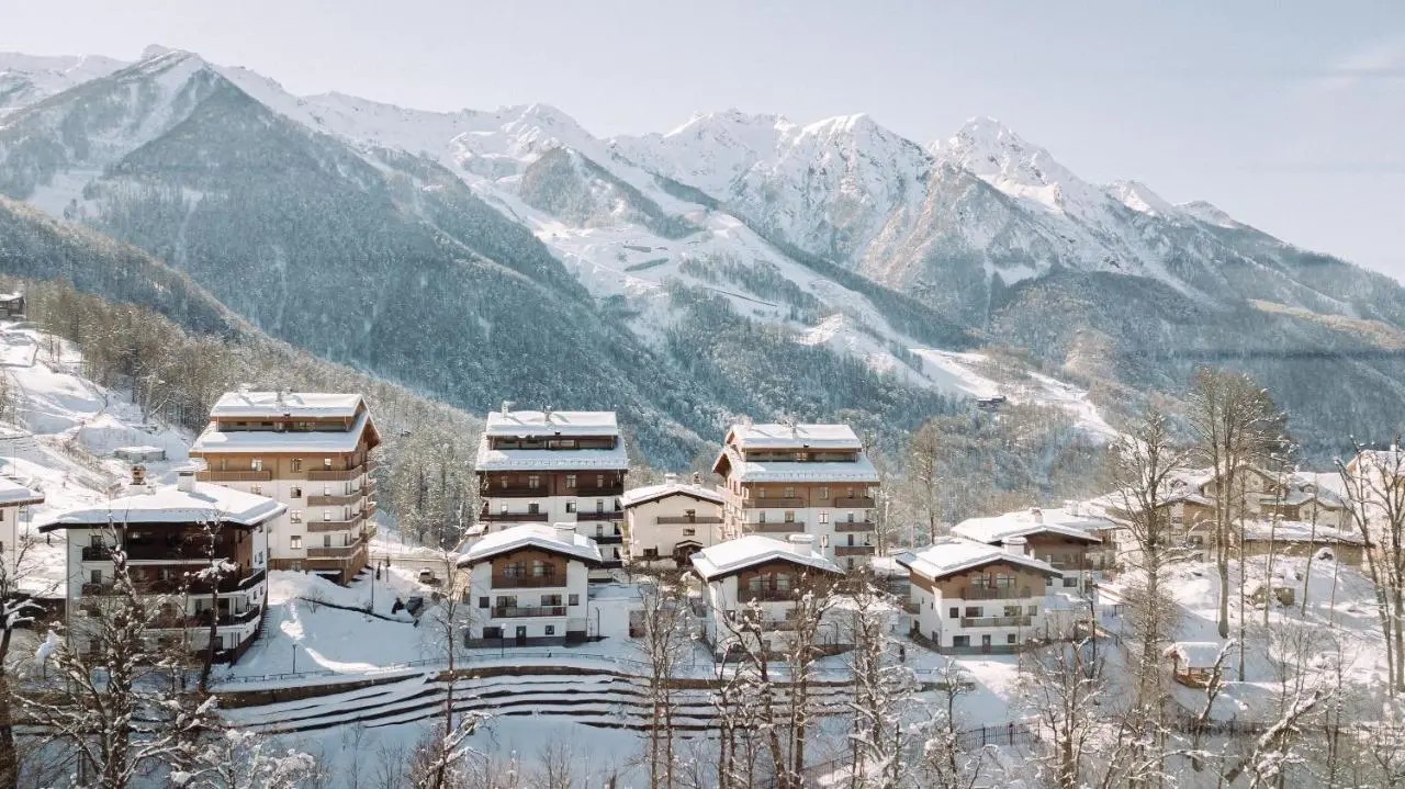 Эсто-Садок: Rosa Village Hotel Rosa Khutor