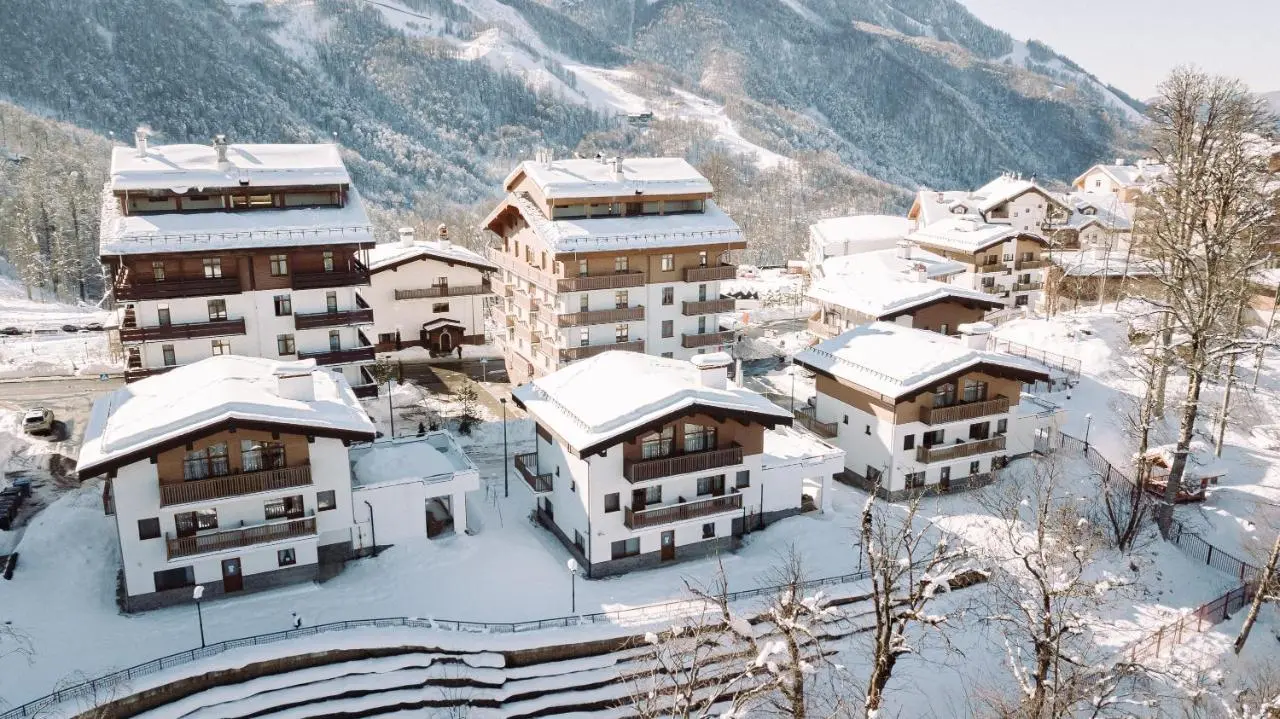 Эсто-Садок: Rosa Village Hotel Rosa Khutor