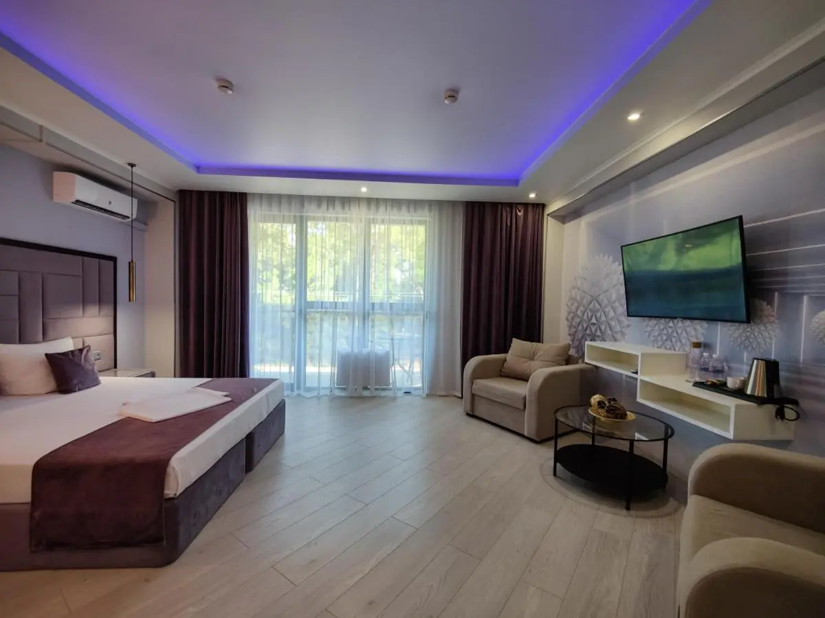 Витязево: Hotel Vogue