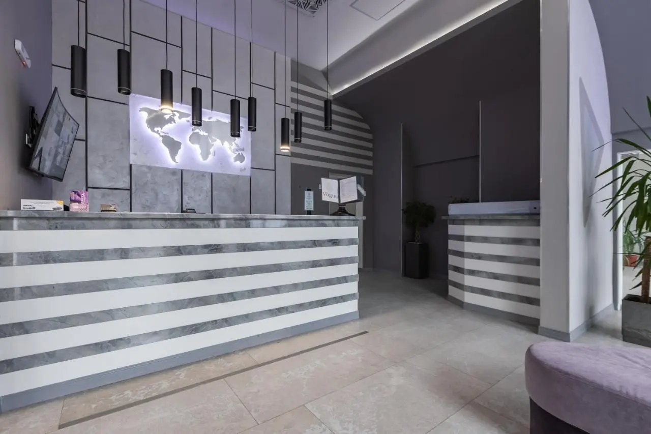 Витязево: Hotel Vogue