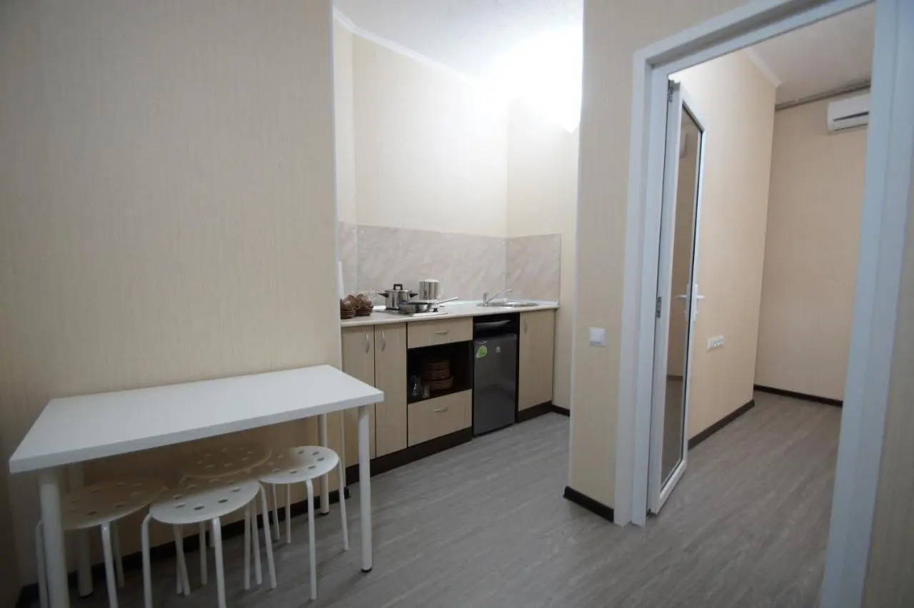 Дивноморское: Lotos Hotel