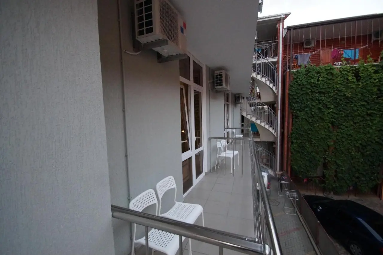 Дивноморское: Lotos Hotel
