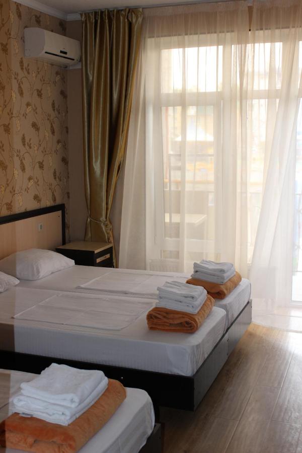 Анапа: Hotel Atlas