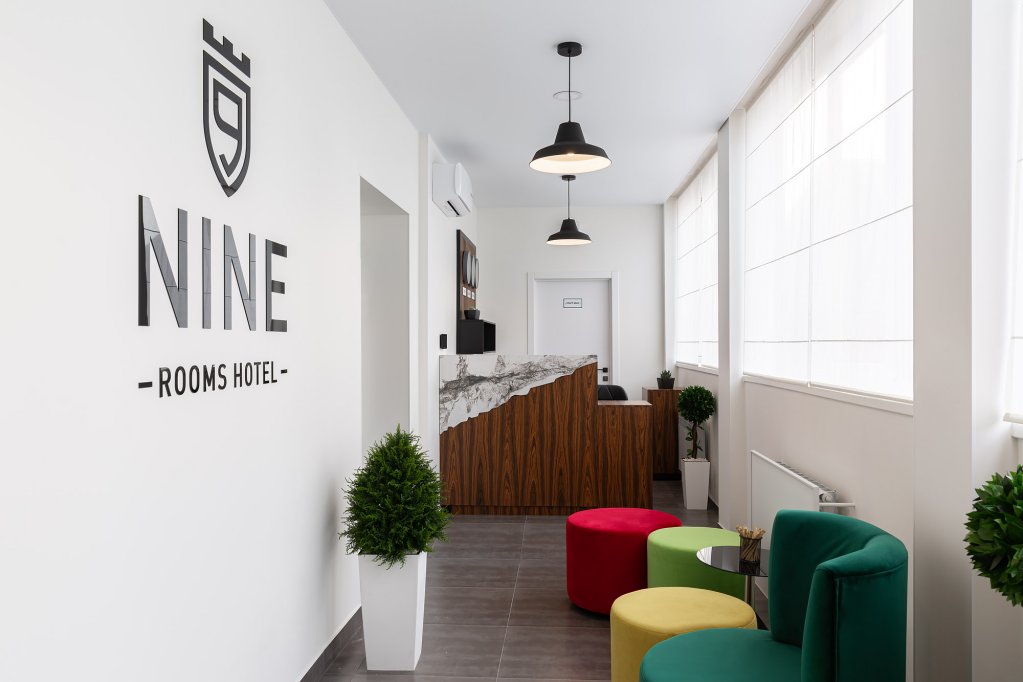 Владивосток: Nine Rooms Hotel