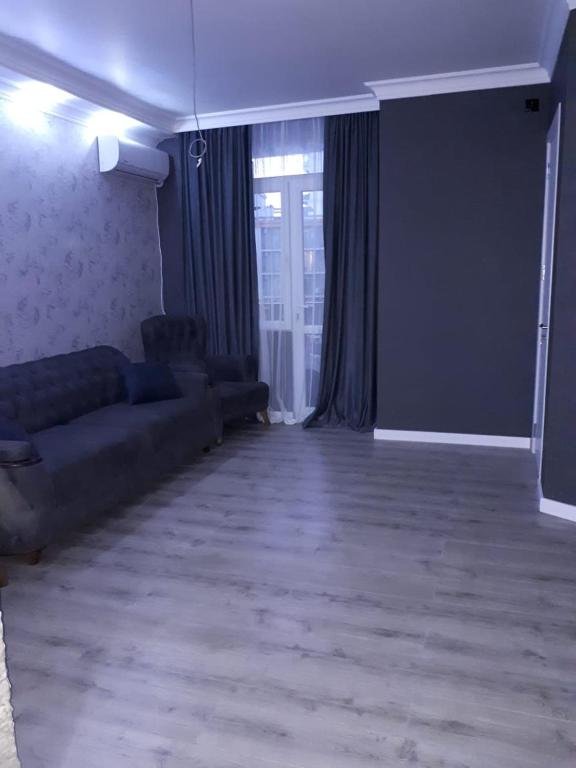 Батуми: Ji 21. (Джи 21)