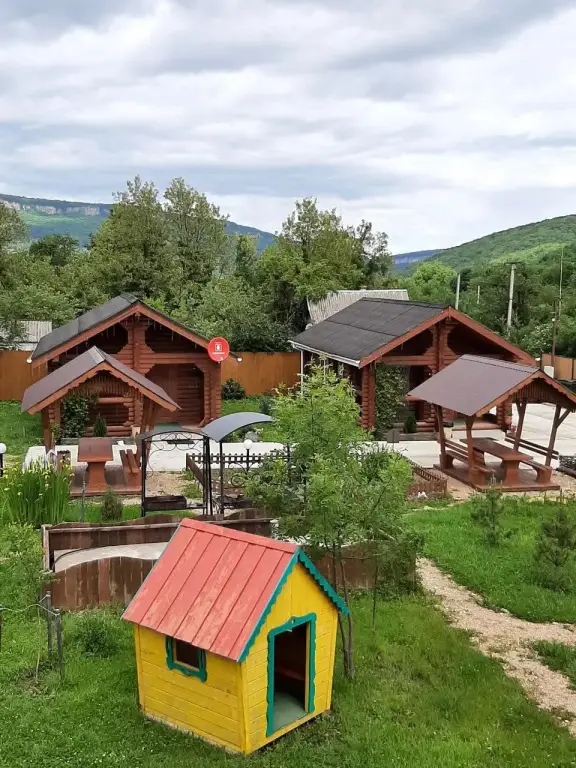 Даховская: Гостевой дом Околица