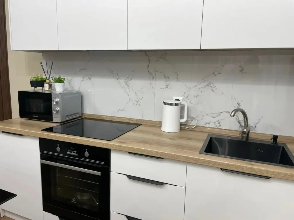 Астана: Venera Apartments (Венера Апартаментс) на улице Ханов Керея и Жанибека улица, 12/1