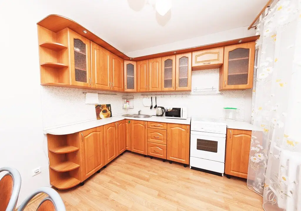 Тюмень: Апартаменты 2-к. квартира 60 м² 3/9 этаж