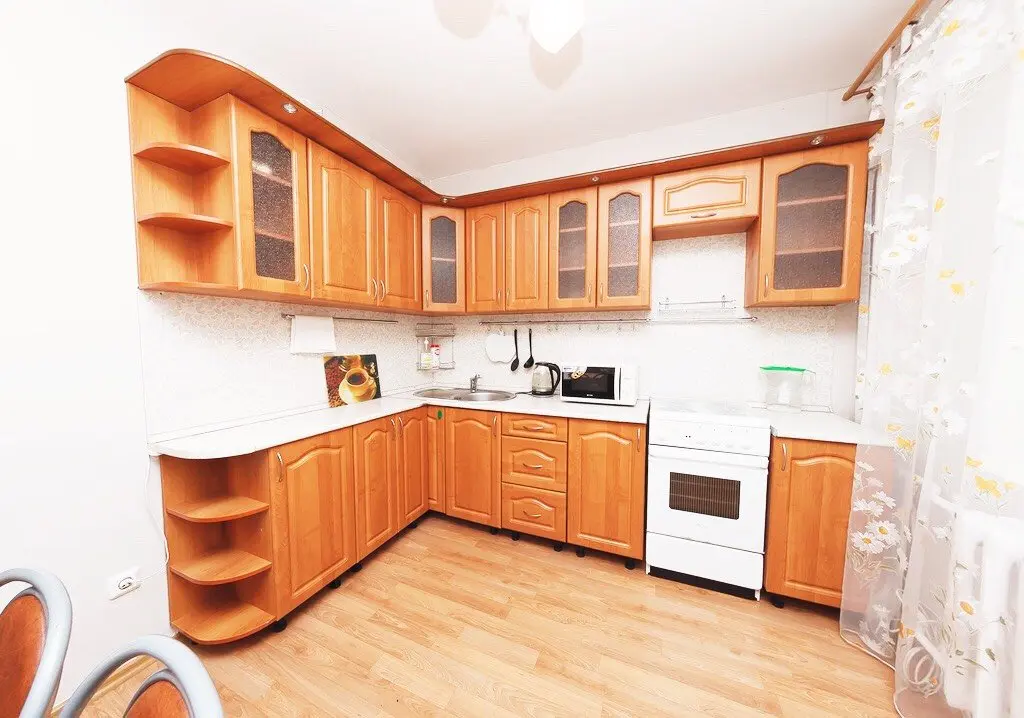 Тюмень: Апартаменты 2-к. квартира 60 м² 3/9 этаж