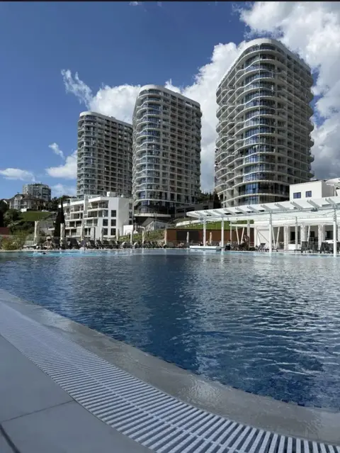 Апартаменты Sun Paradise с видом на море и горы — фото 1
