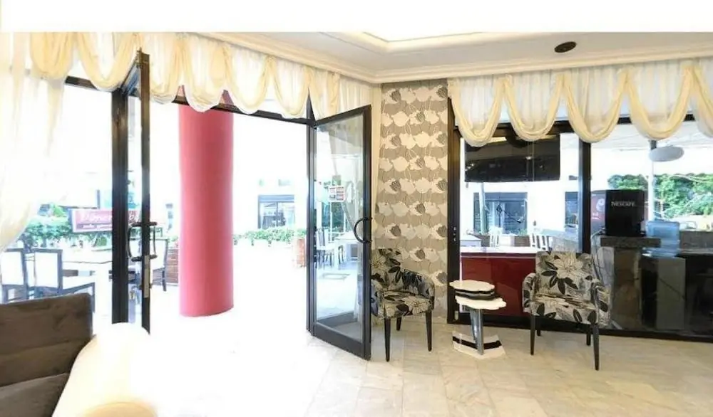 Кушадасы: Beach Prenses Hotel