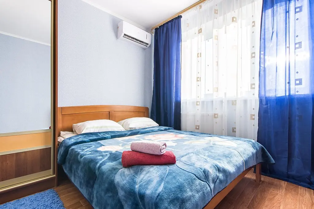 Краснодар: Apartments For 4 Guests On Baibakova 21
