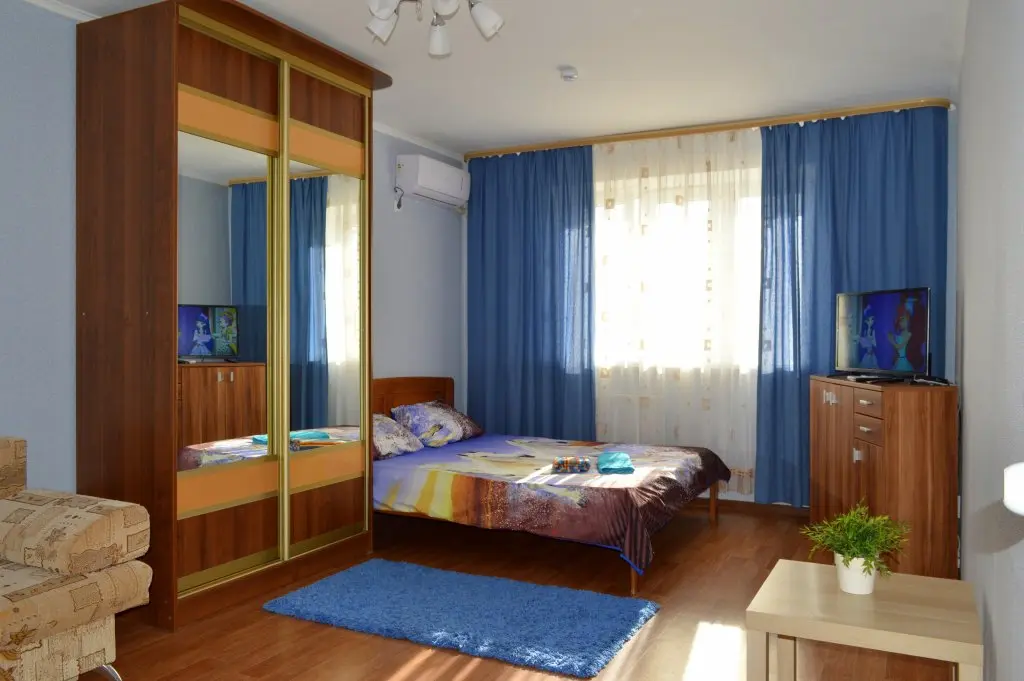 Краснодар: Apartments For 4 Guests On Baibakova 21