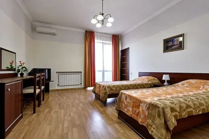 Геленджик: Guest House Viktoria