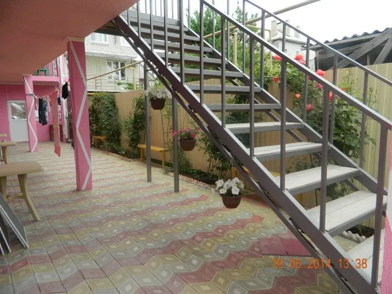 Витязево: Klyon Guest House