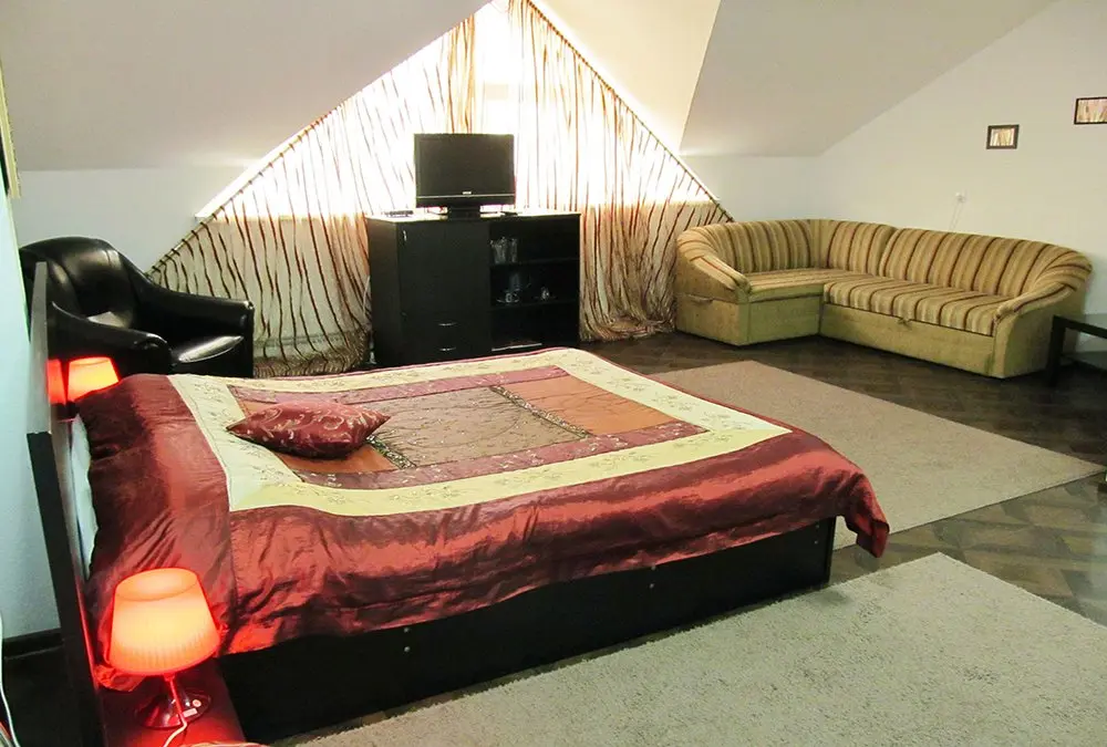 Новороссийск: Shokolad Hotel(Dzerzhinsky Avenue, 229)