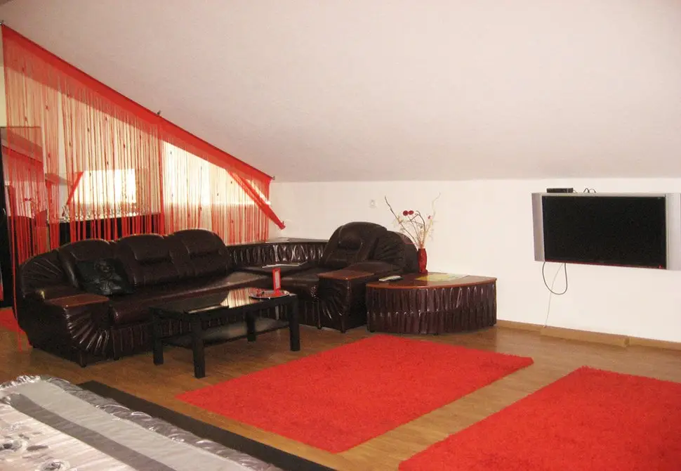 Новороссийск: Shokolad Hotel(Dzerzhinsky Avenue, 229)