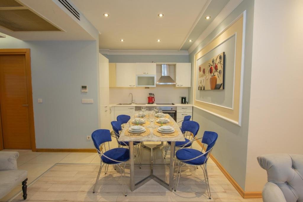 Стамбул: Three bedroom Duplex apartment with large terrace