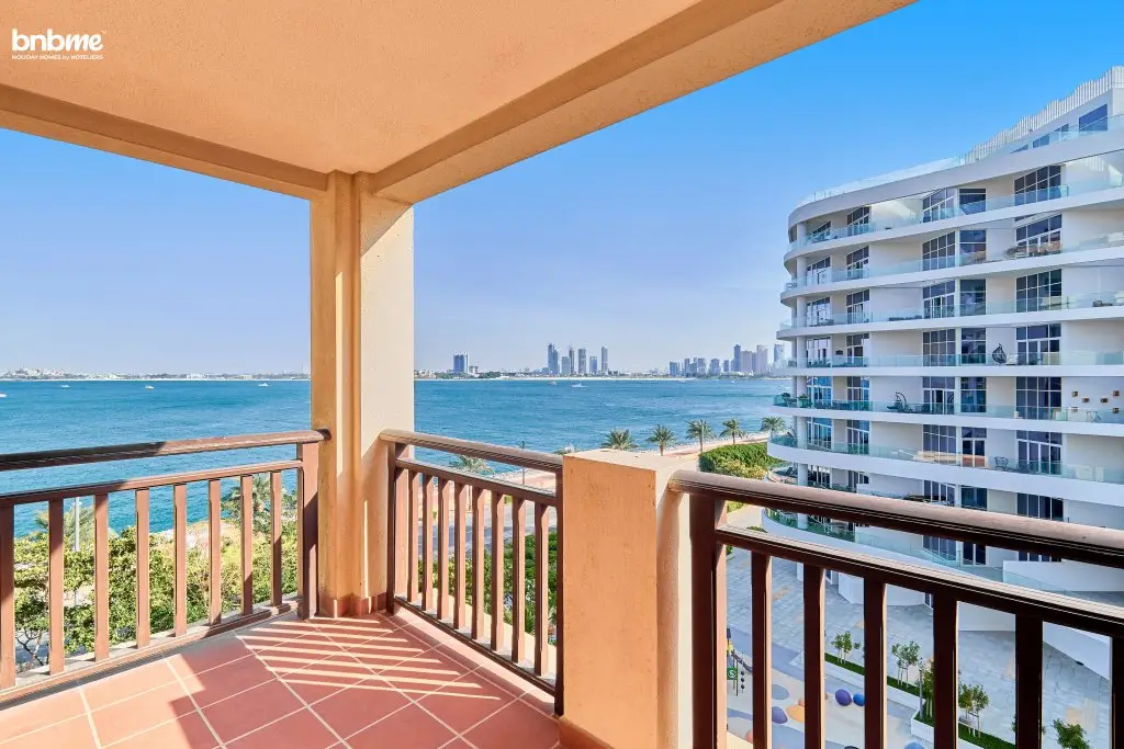 Дубай: Апартаменты Bnbmehomes  Lux Living Redefined Palm Jumeirah - 507