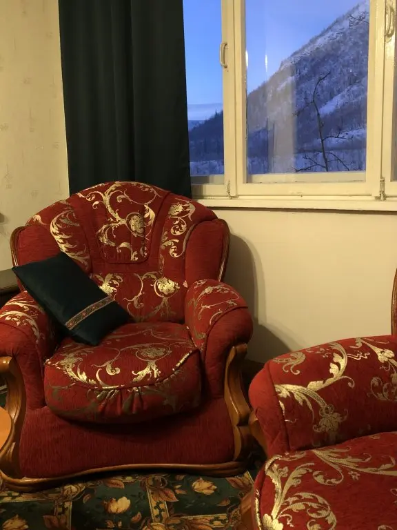 Кировск: Квартира трехкомнатная Кирова 54