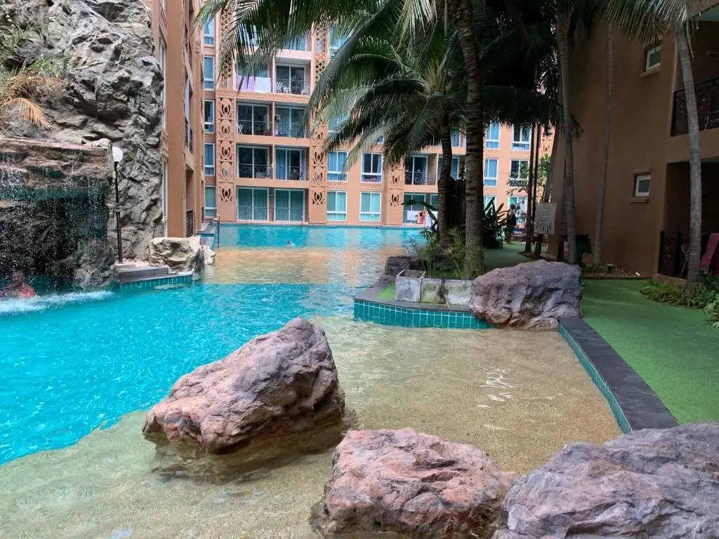 Паттайя: Atlantis Condo Resort Jomtien Beach