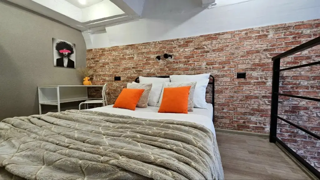 Астрахань: Квартира Двухуровневая Khadi_Home недалеко от ЖД и автовокзала