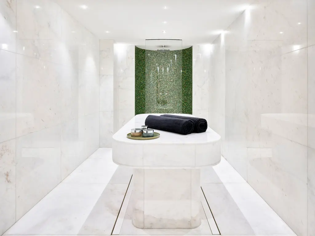 Москва: Stella di Mosca by BVLGARI Hotels