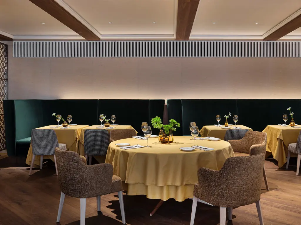 Москва: Stella di Mosca by BVLGARI Hotels
