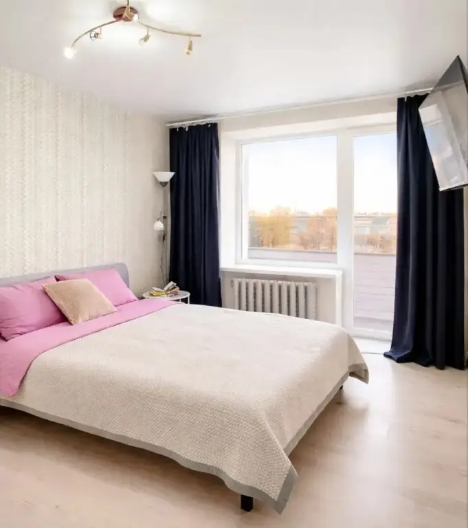 Калининград: Квартира У музея ИЗО