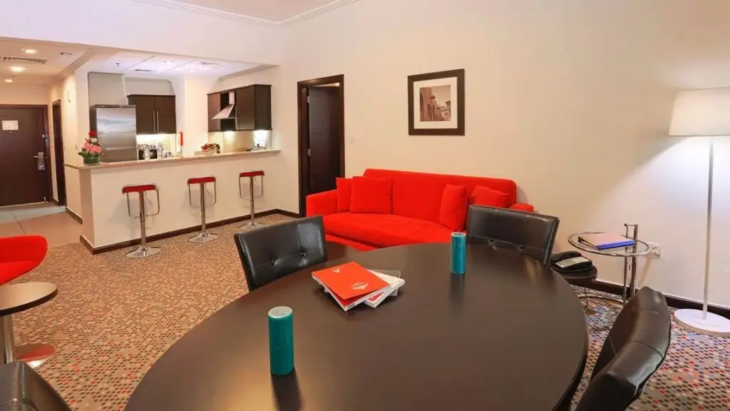 Дубай: Apartment hotel MENA ApartHotel Al Barsha