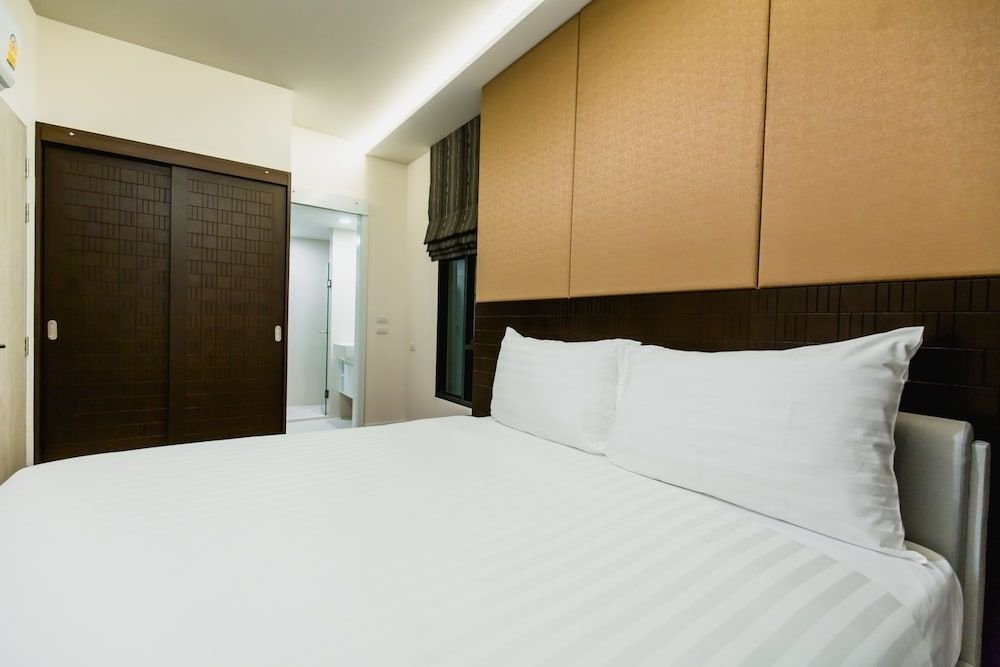 Тхаланг: The Aristo Resort