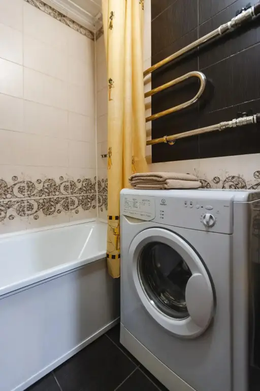 Красноярск: Суточно на улице Батурина