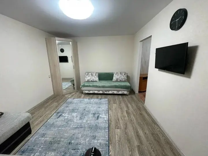 carousel image 4