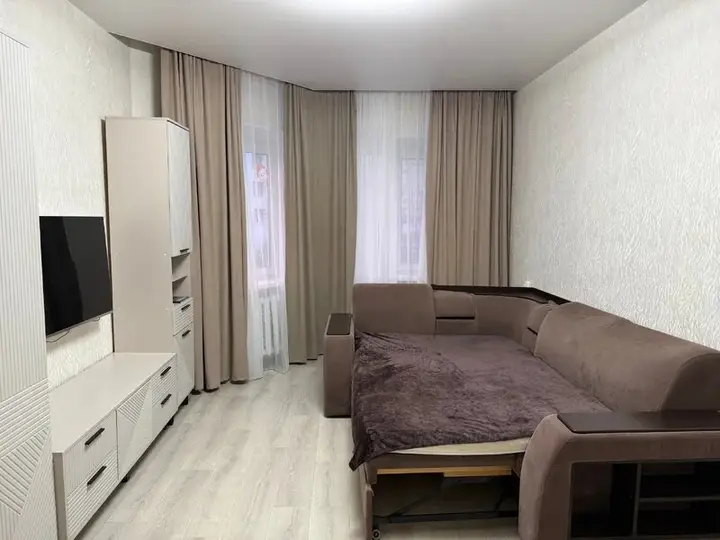 Надым: Nadym House (Надым Хаус) на набережной Оруджева 50