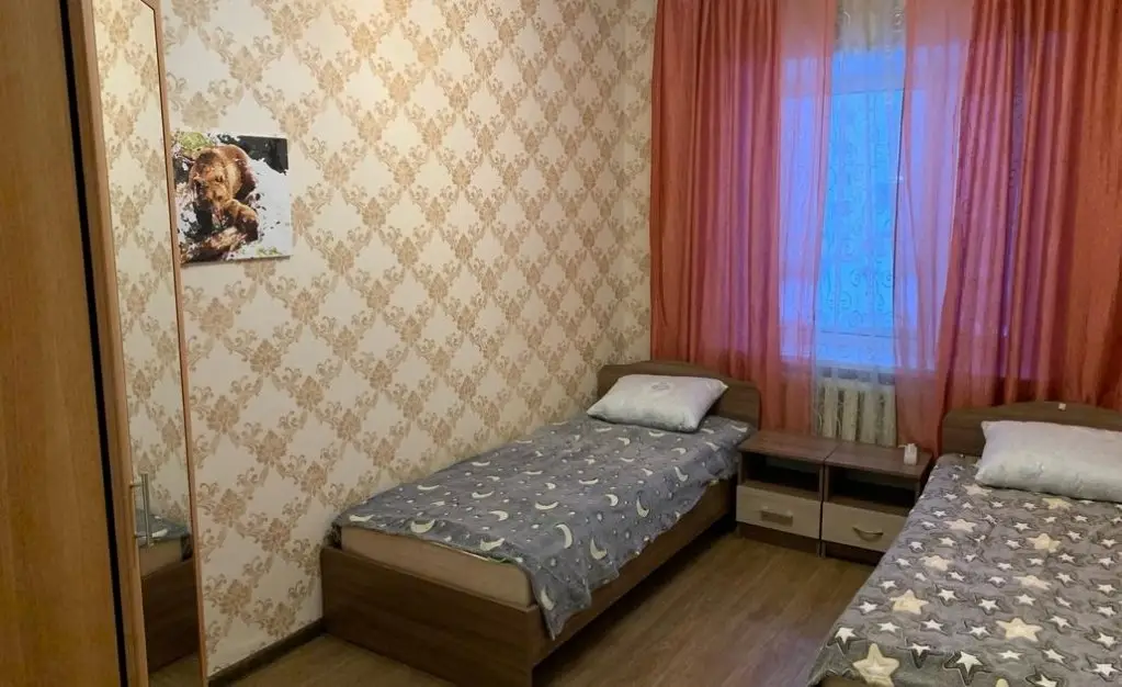 Nadym House (Надым Хаус) на набережной Оруджева 41 — фото 1