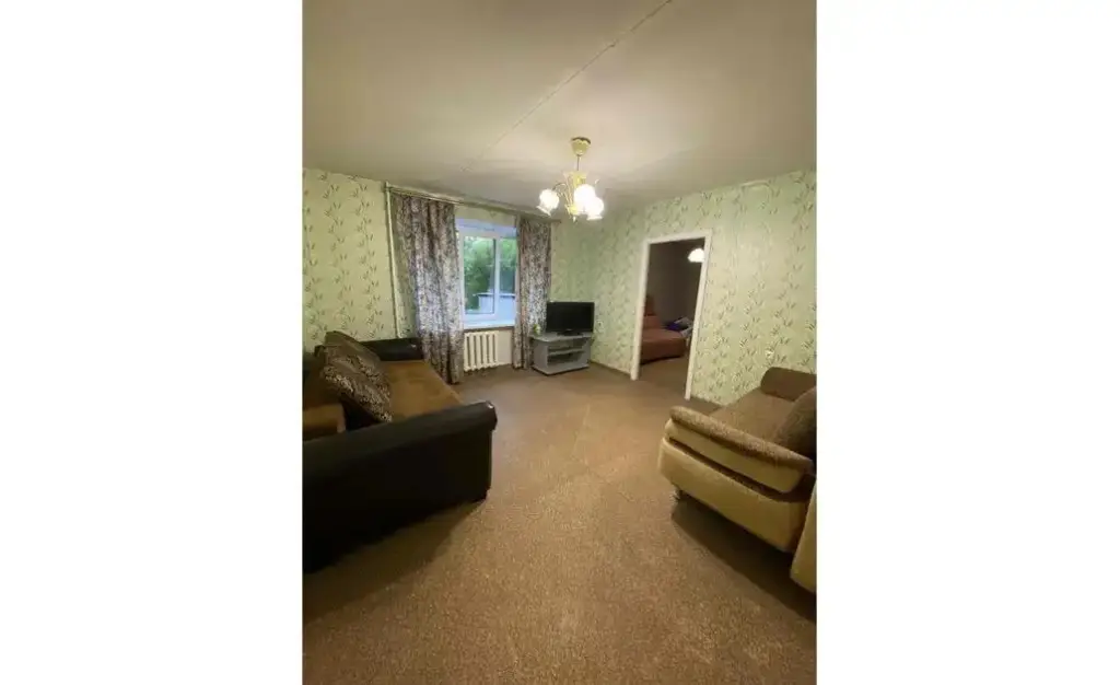 Владимир: Po sutkam 33 on Stroiteley avenue 27