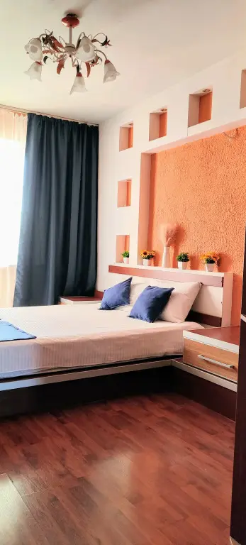 Омск: Квартира 3-ком. в центре 85 м.2