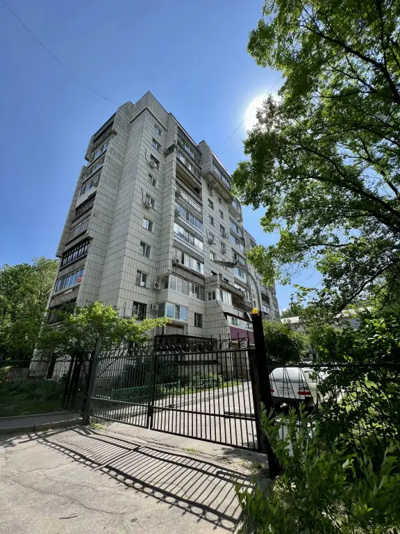 Квартира Апартаменты 2 комнатная квартира в центре, с огороженной территорией — фото 1