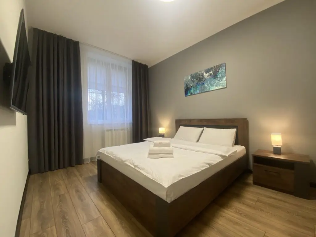 Минск: Апартаменты 2-комнатные HomeApart Захарова, 24